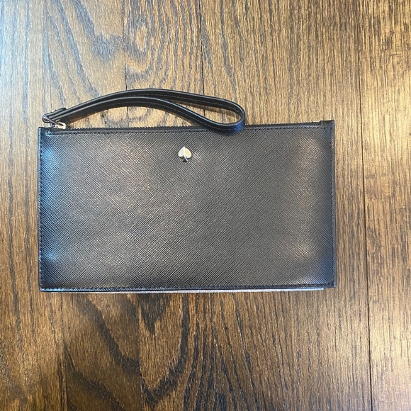 Kate Spade Wristlet - Picture 1 of 4
